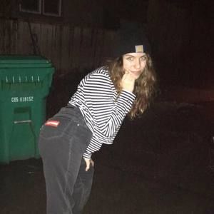 Meet your Posher, Darbi